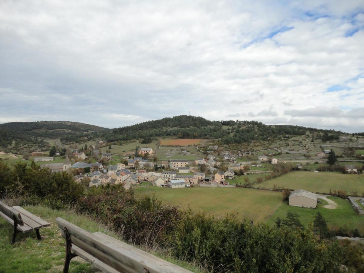 Gite CLEVACANCES Laval-du-Tarn Esterno foto
